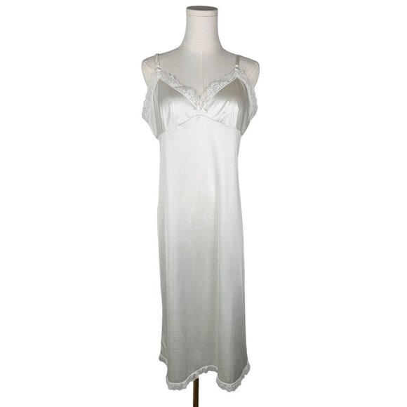 Vintage L'eggs White Full Slip With Lace Trim Size 38 Nylon Anti-Cling - Picture 1 of 8